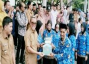Bupati Paris Serahkan SK PPPK Paruh Waktu  