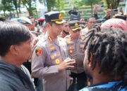 Aksi Peringatan Hardiknas 2026, Kapolrestabes Makassar Tekankan Kawal dengan Pendekatan Humanis