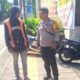 Bhabinkamtibmas Kelurahan Pisang Utara Sambangi Jukir, Sampaikan Pesan Kamtibmas