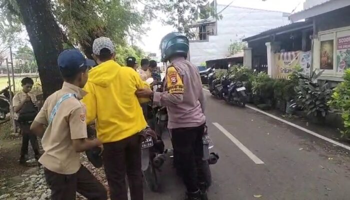 Respons Informasi Tawuran, Personel Polsek Manggala Sisir Area Sekolah dan Berikan Imbauan